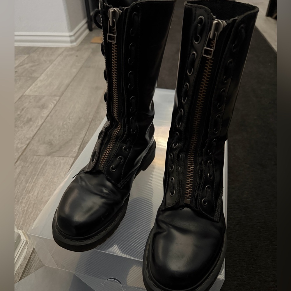 Dr. Martens Black Rimba Size 8.5 - 9 (rare)